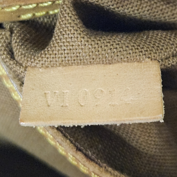 Louis Vuitton Alma PM Handbag in Monogram Canvas and Leather in Brown - Picture 15 of 15